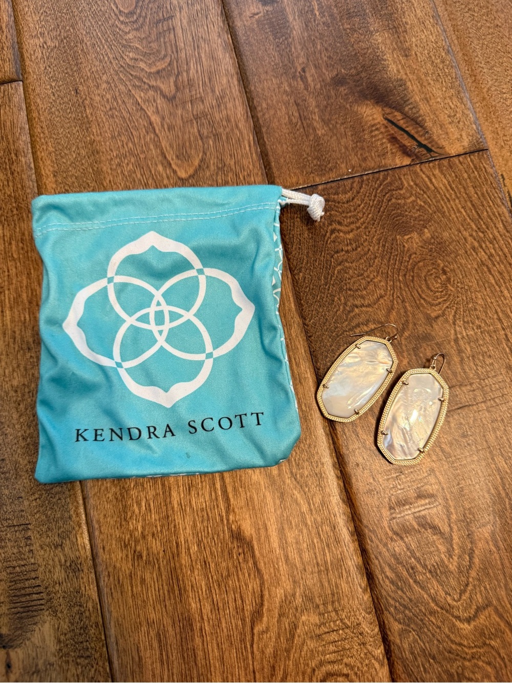 Kendra Scott gold and pearl earrings - Picture 2 of 4